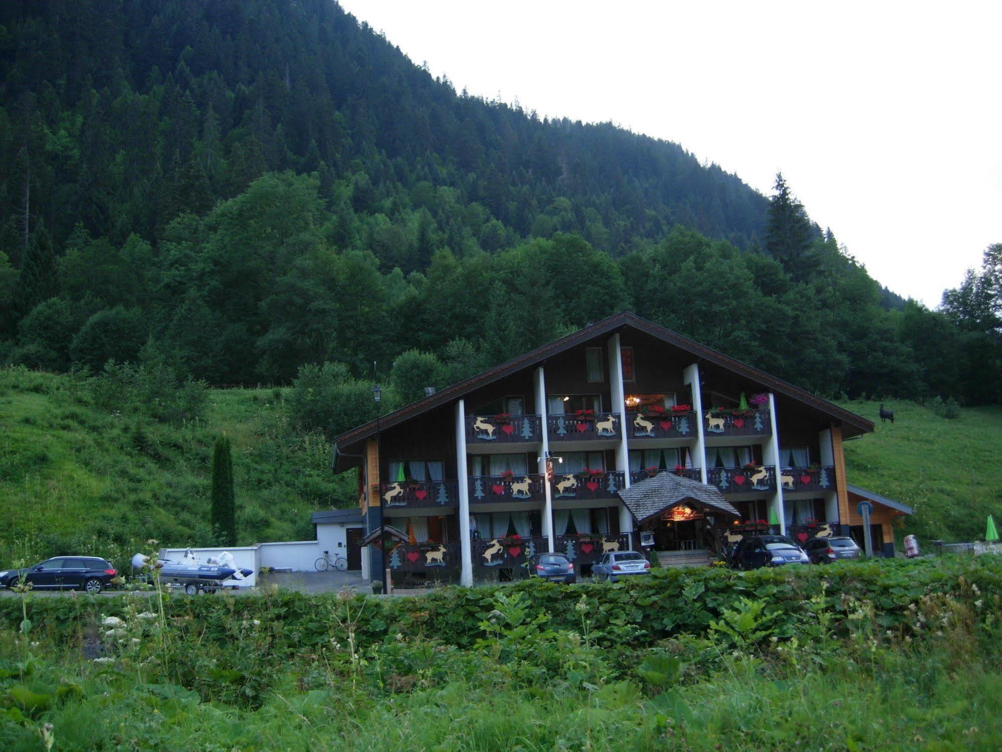 Au Bois De Lune Châtel Dış mekan fotoğraf